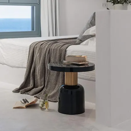 Kana Hotel Ambrami