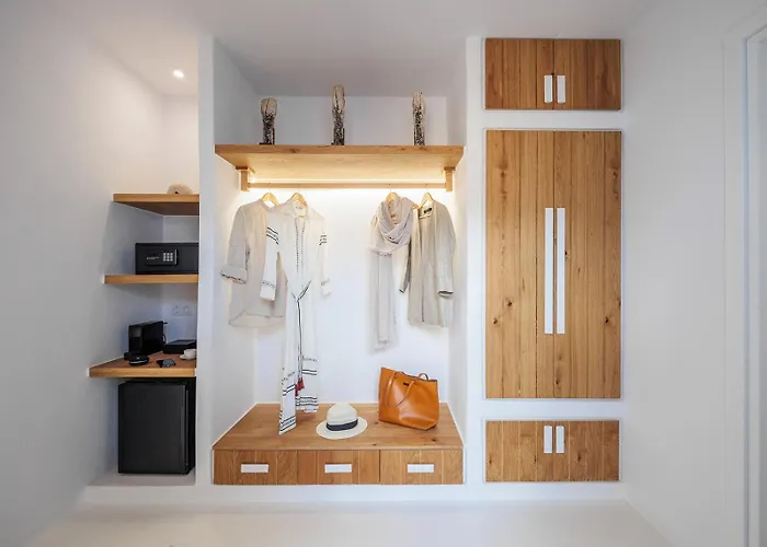 Kana Отель Ambrami